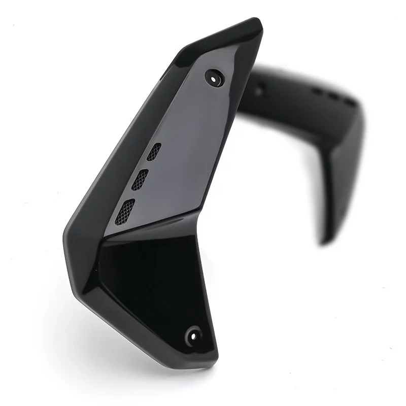 BCD_1300GS_side_scoop-glossblack (0)