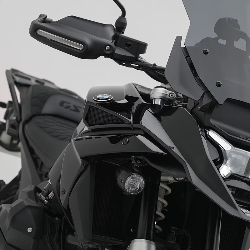 BCD_1300GS_side_scoop-glossblack (12)