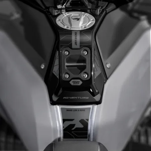 TRIPLE BLACK 黒